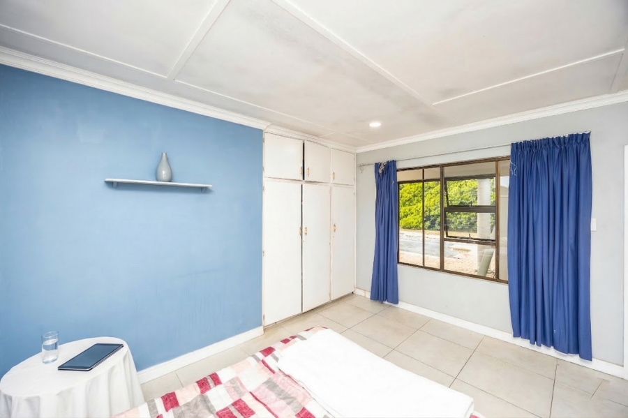 5 Bedroom Property for Sale in Bonnie Doone Eastern Cape